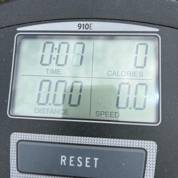 Elliptical - Picture 2 of 4